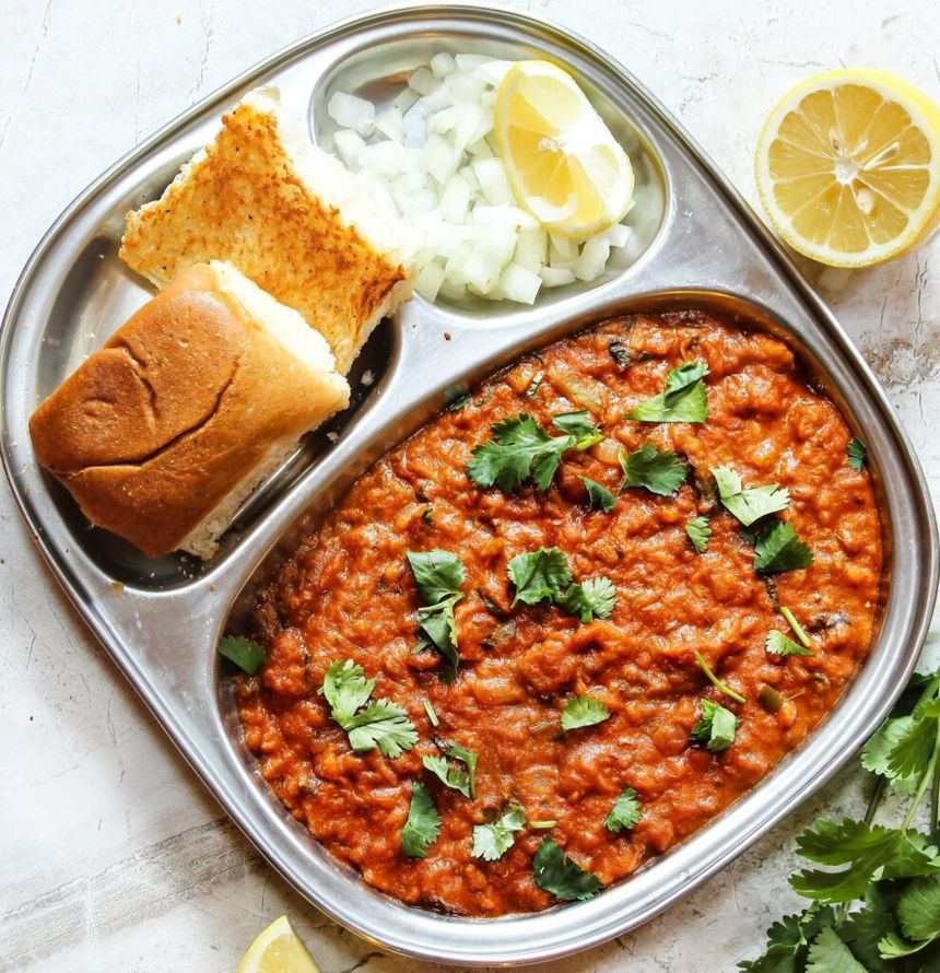 Bhaji Pav (Oil) available at Apm mall through DeskDrop