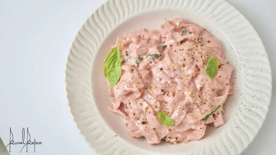 Pink Sauce Pasta available at Krish Cubical through DeskDrop