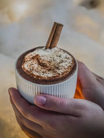 Cinnamon available at Money plant High Street through DeskDrop