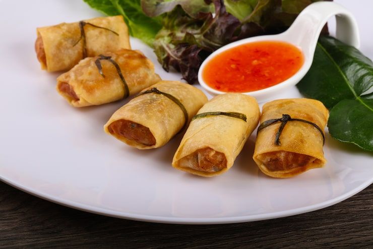 Spring Roll (4 pcs) available at Rk Iconic through DeskDrop