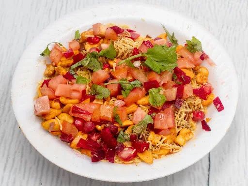 Karnavati Bowl Dabeli available at Apm mall through DeskDrop