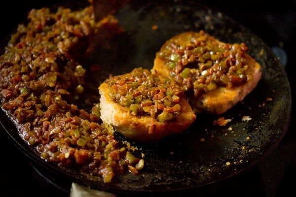 Masala Pav (Cheese) available at Apm mall through DeskDrop