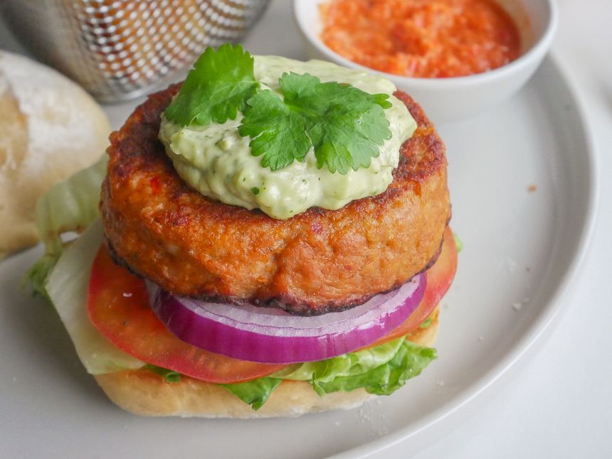 Peri Peri Mayo Burger available at Apm mall through DeskDrop