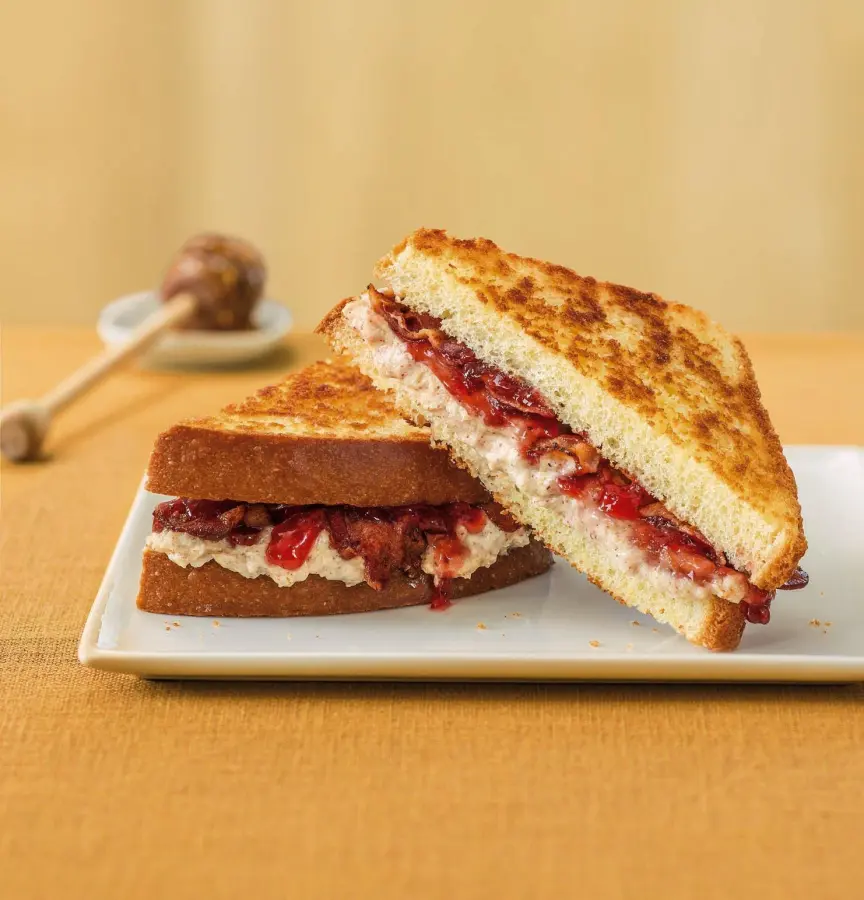 Aloo Mutter Sandwich available at Apm mall through DeskDrop