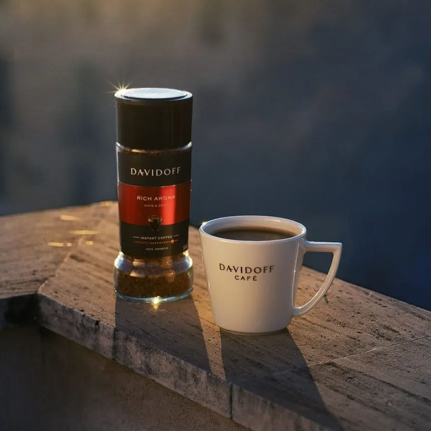 Davidoff Como Shoong Cold Coffee available at Aakruti BizHub through DeskDrop
