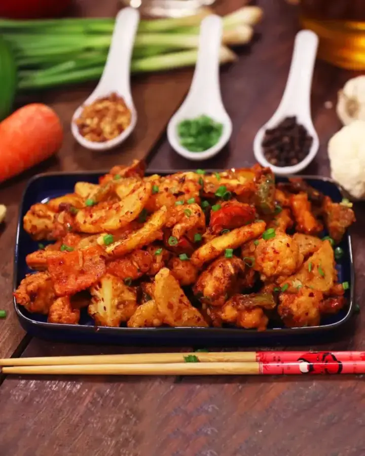 Veg Crispy available at Grace Business Park through DeskDrop