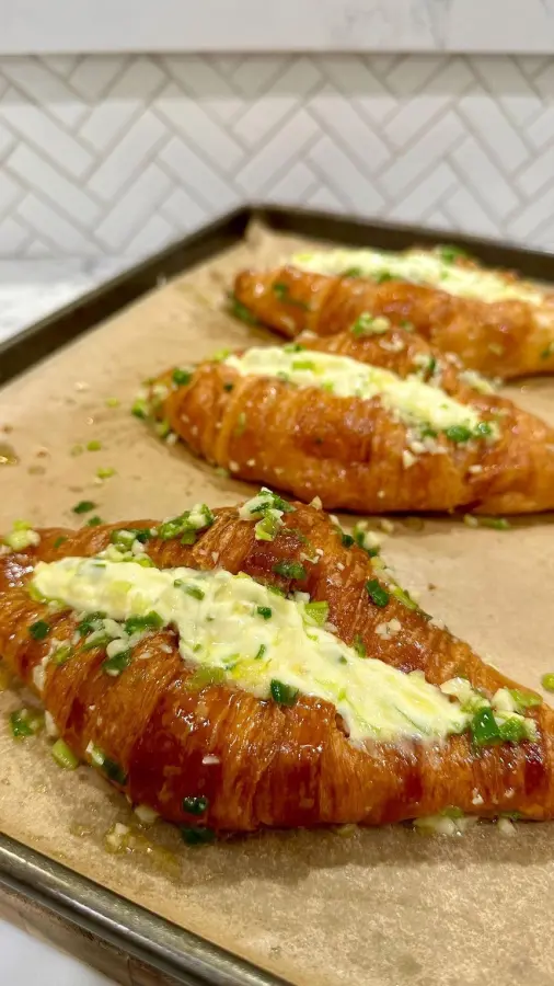 Paneer Croissant available at Money plant High Street through DeskDrop